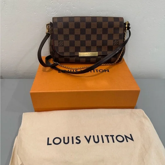 Louis Vuitton Favorite PM Crossbody Bag - Picture 1 of 9
